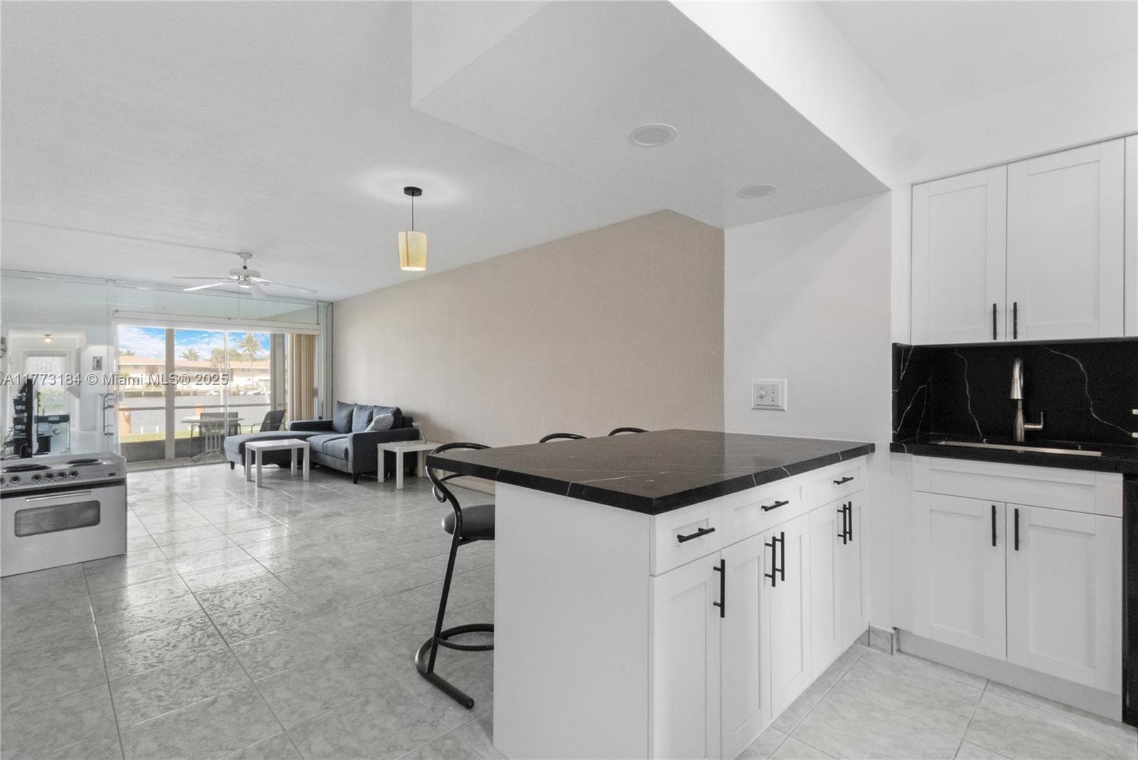 Palm Terrace - Residential