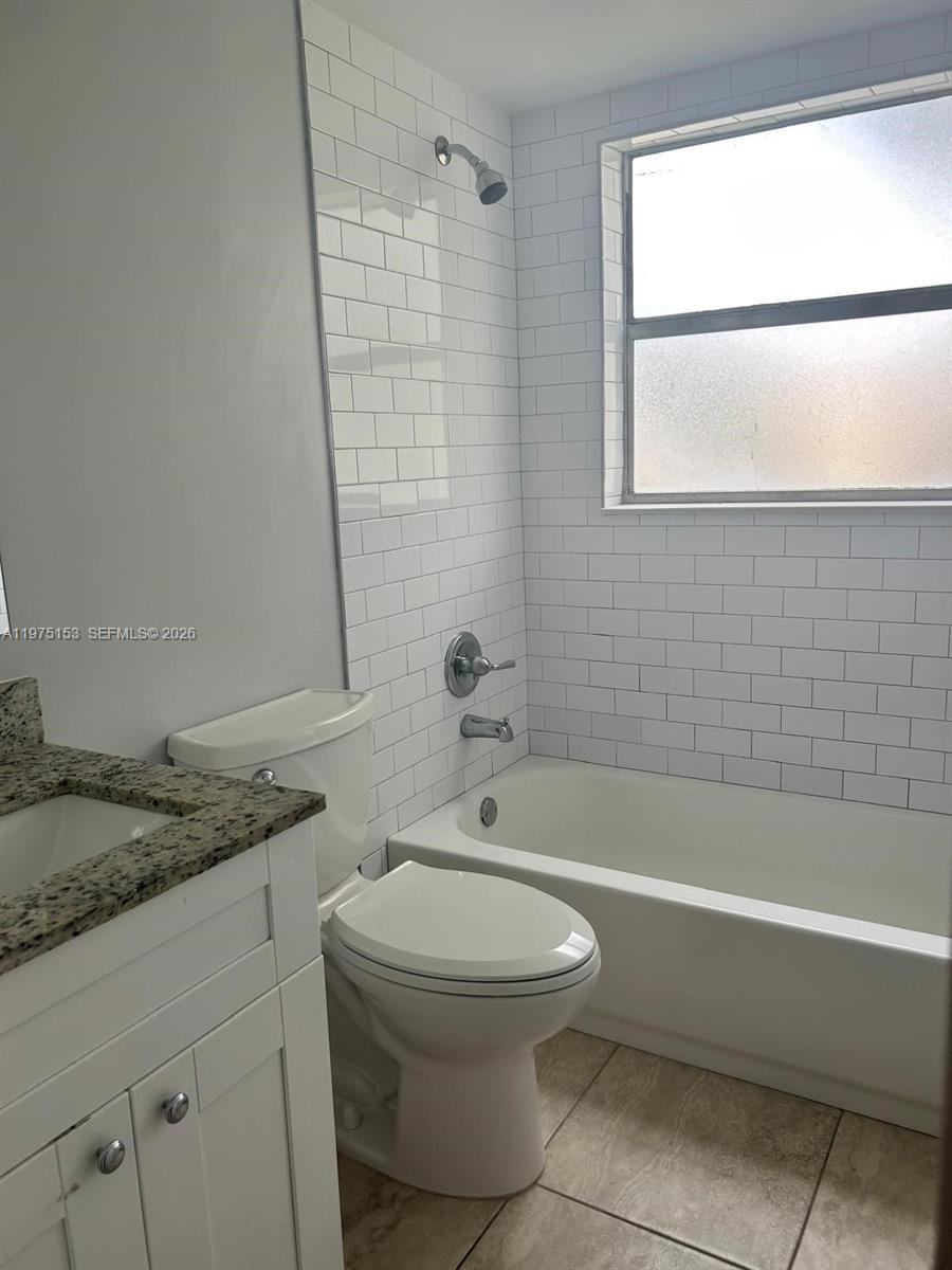 LAKEWOOD VILLAGE - Residential Lease