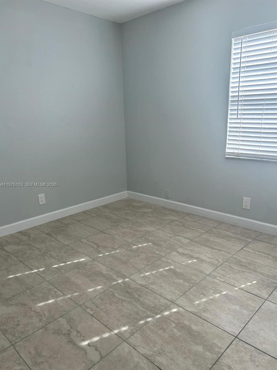 LAKEWOOD VILLAGE - Residential Lease