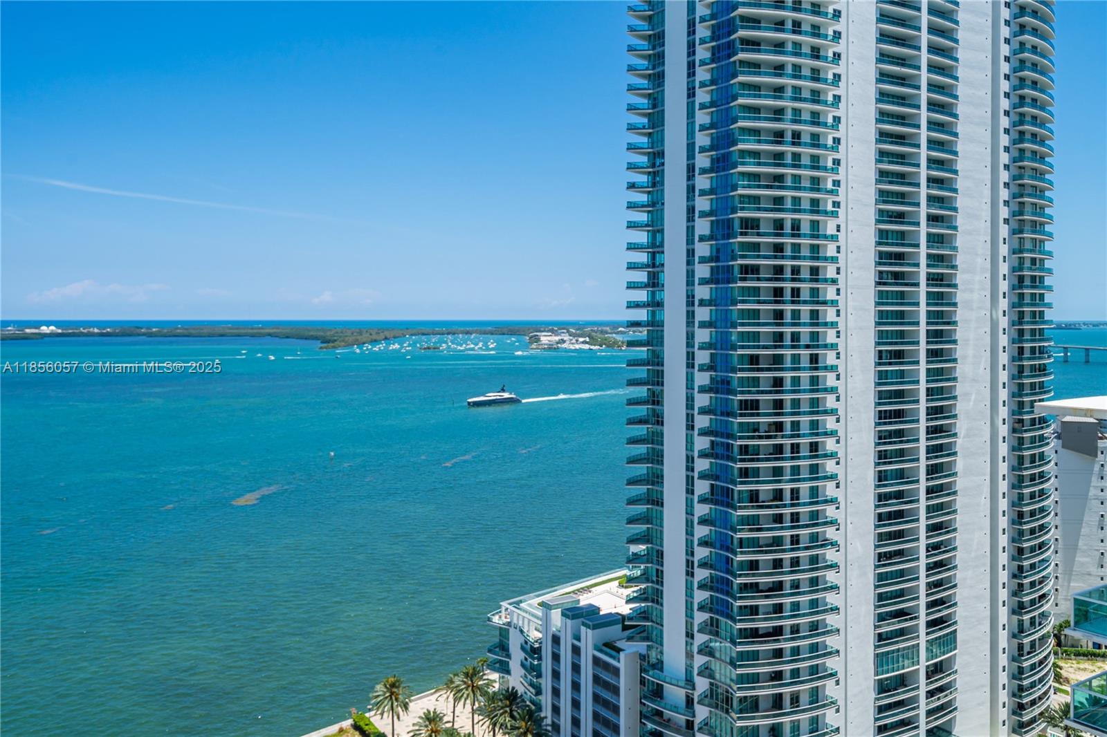 THE CLUB AT BRICKELL BAY - Residential