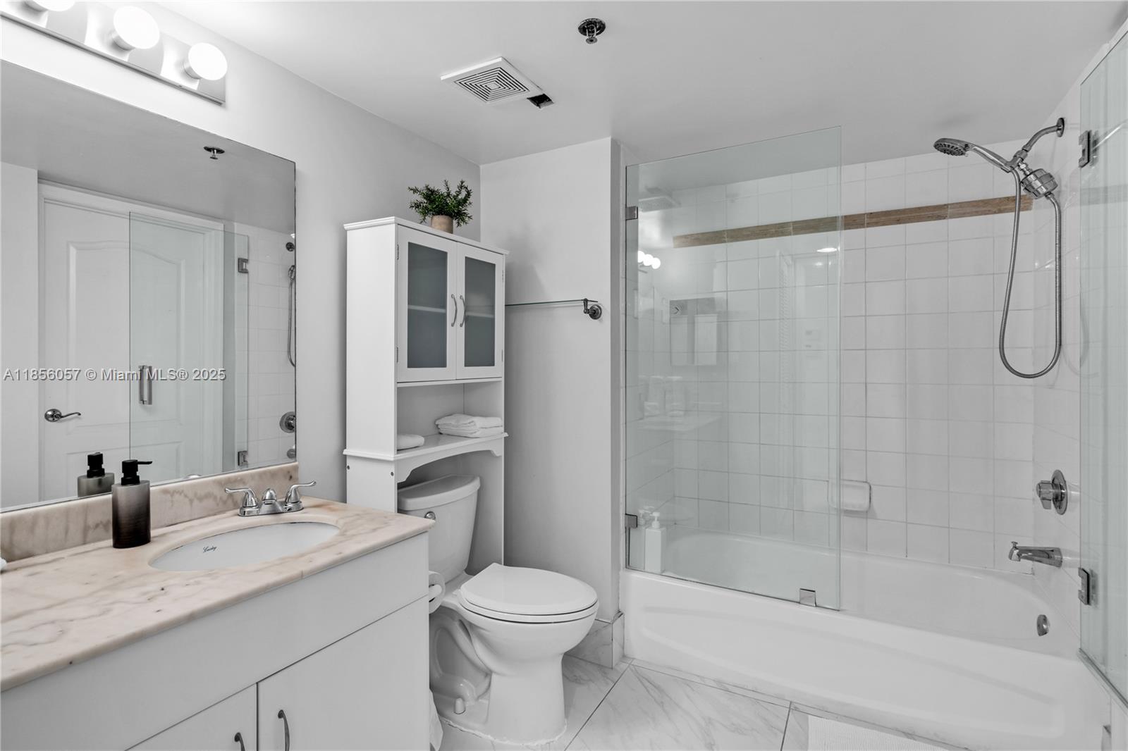 THE CLUB AT BRICKELL BAY - Residential