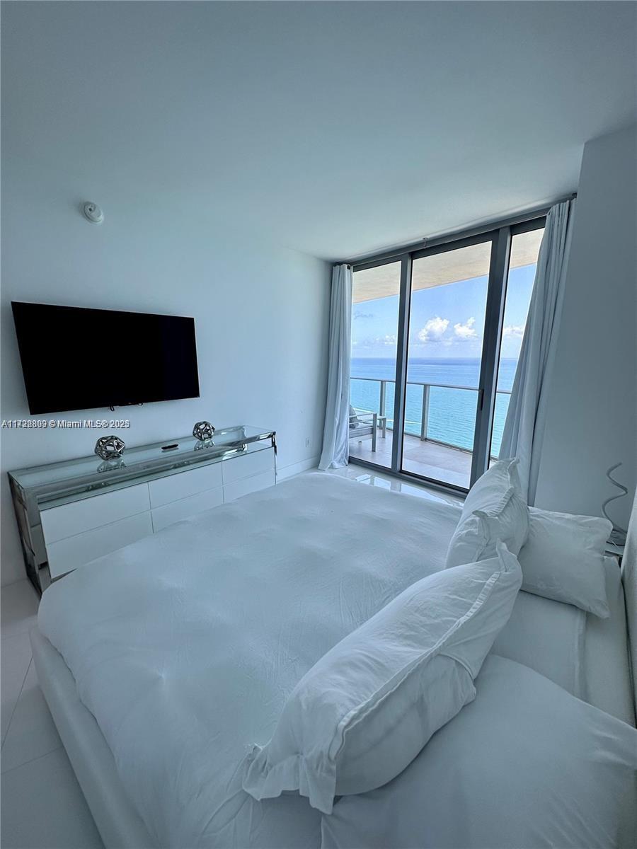 4111 SOUTH OCEAN DRIVE CO - Residential