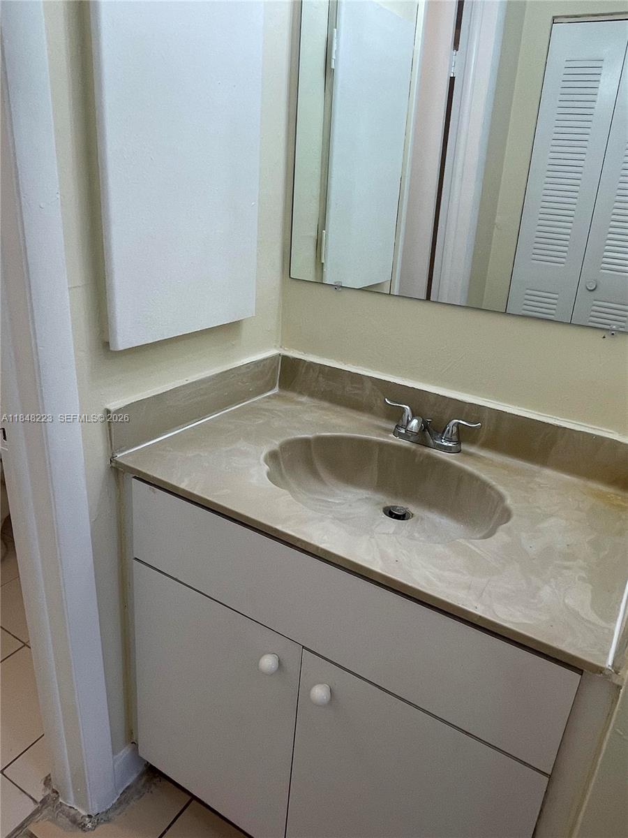 KINGS COVE CONDO - Residential