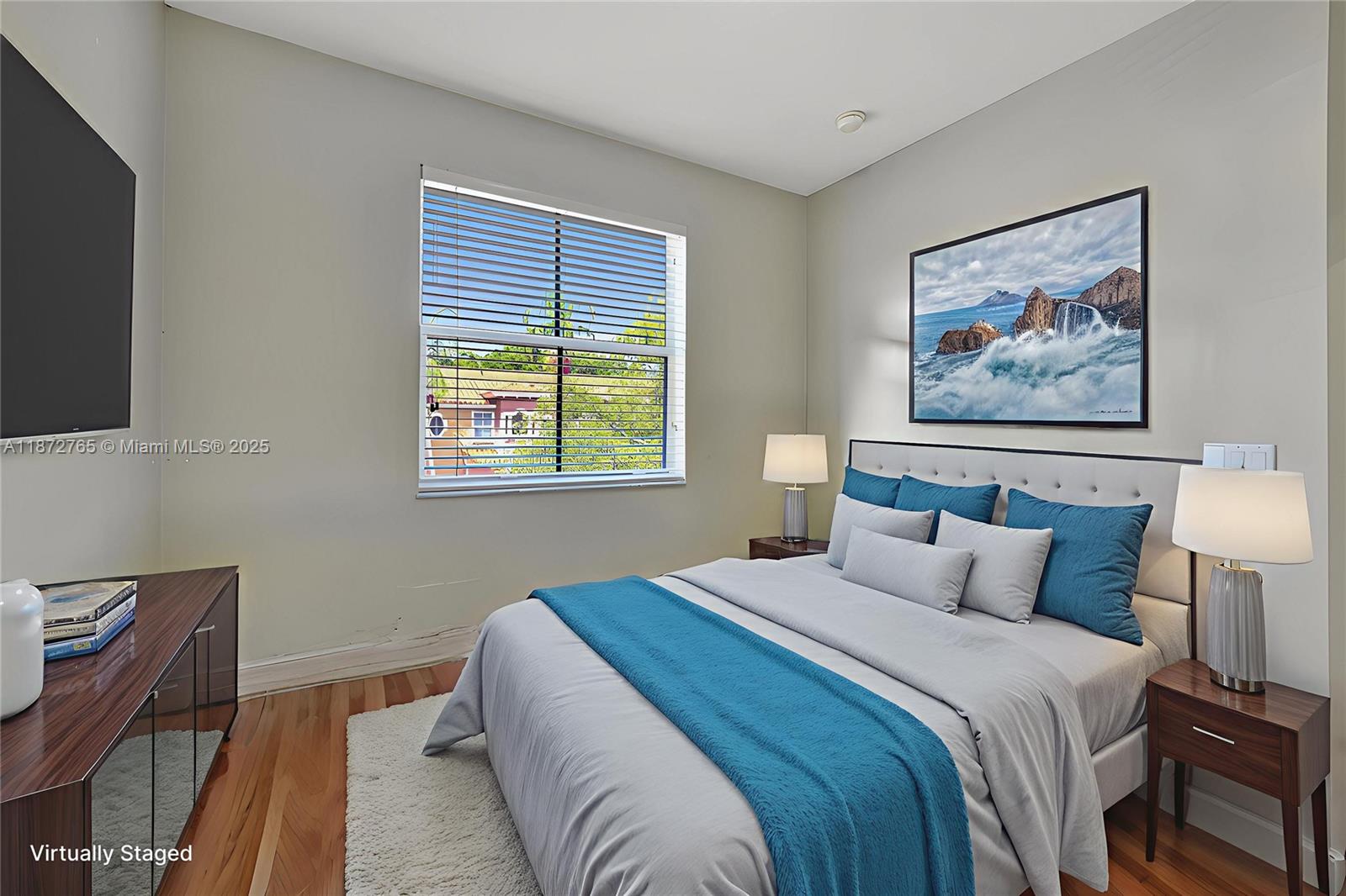 HAMPTON ISLES CONDO - Residential