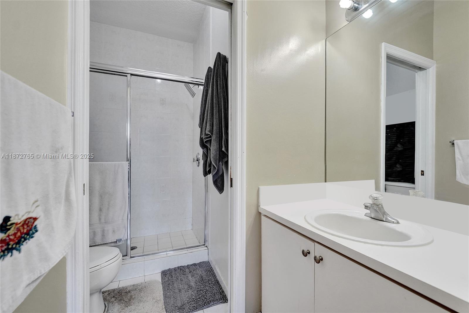 HAMPTON ISLES CONDO - Residential