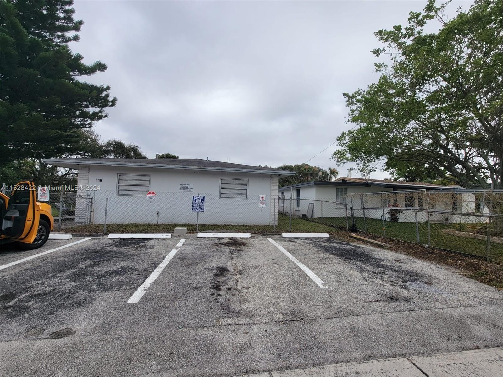 BROWARD PARK - Residential Lease