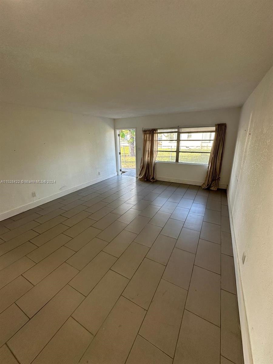 BROWARD PARK - Residential Lease