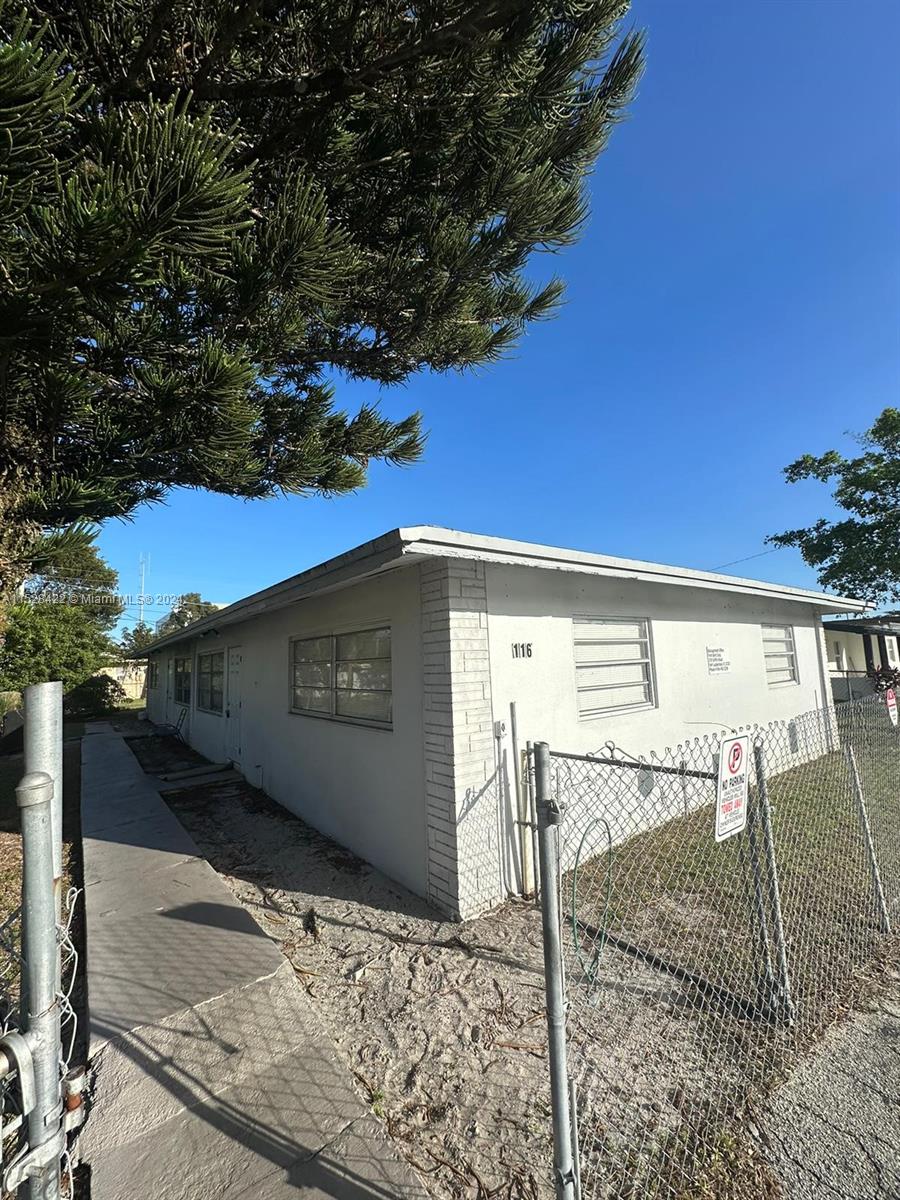 BROWARD PARK - Residential Lease