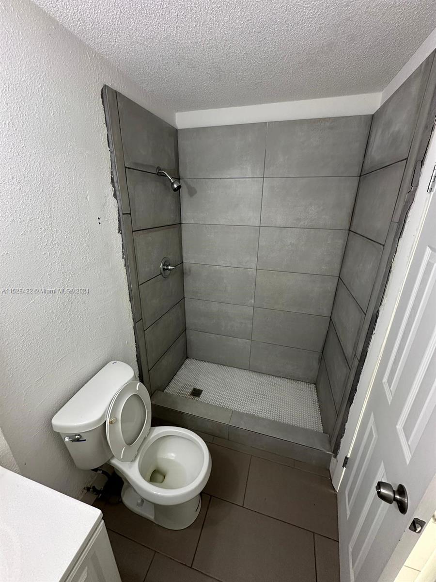 BROWARD PARK - Residential Lease