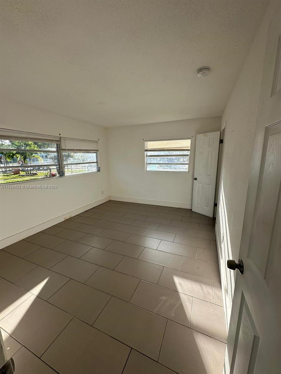 BROWARD PARK - Residential Lease