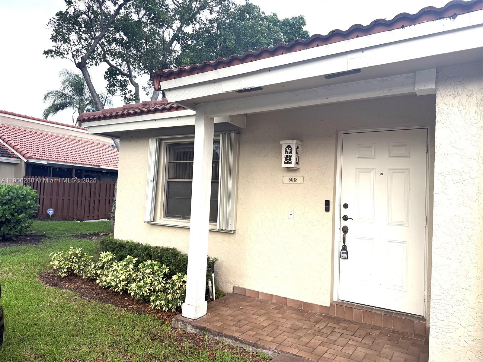 6018 NW 172nd Terr Cir