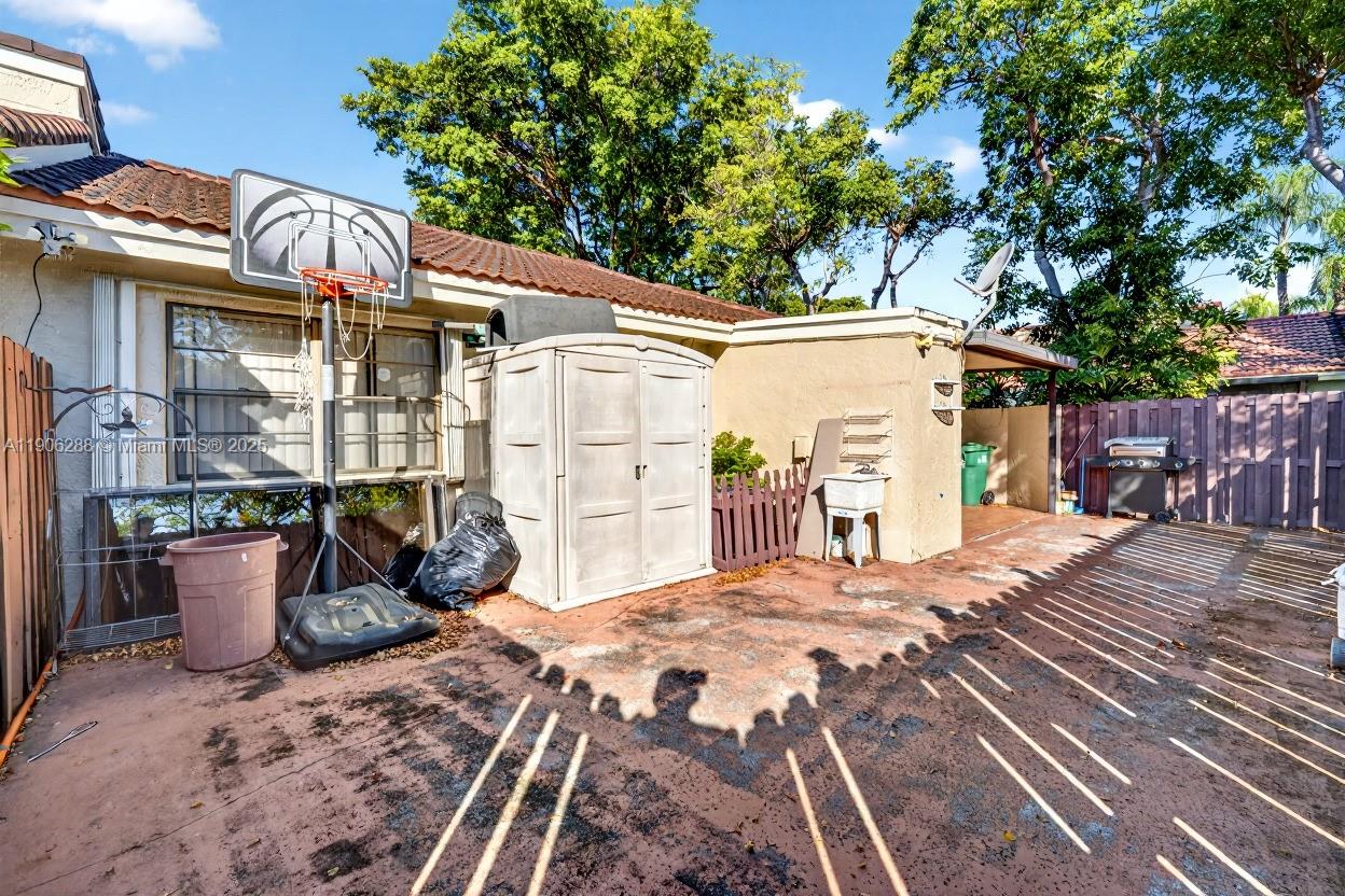 VILLA HOMES AT THE MOORS - Residential