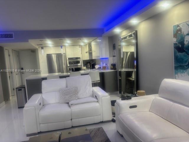 ARLEN HOUSE EAST CONDO - Residential