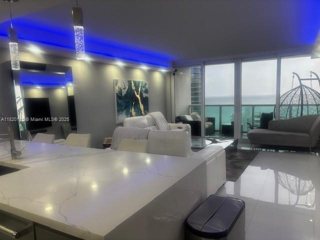 ARLEN HOUSE EAST CONDO - Residential