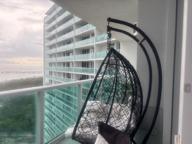 ARLEN HOUSE EAST CONDO - Residential