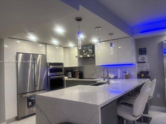 ARLEN HOUSE EAST CONDO - Residential