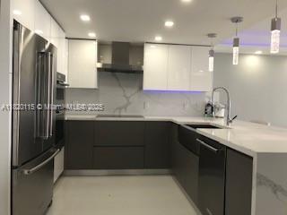 ARLEN HOUSE EAST CONDO - Residential