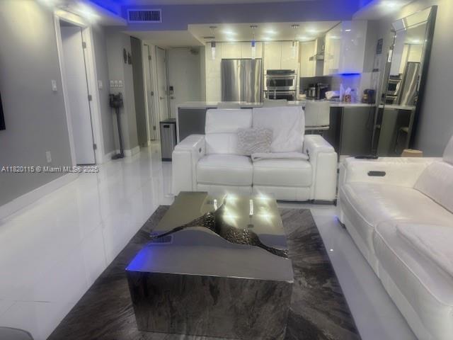 ARLEN HOUSE EAST CONDO - Residential