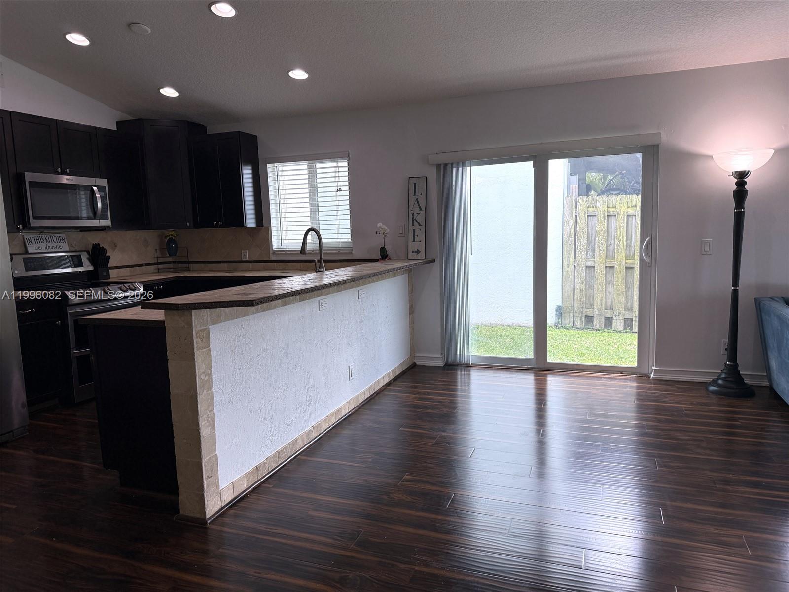 CORAL BAY / The Cape - Residential