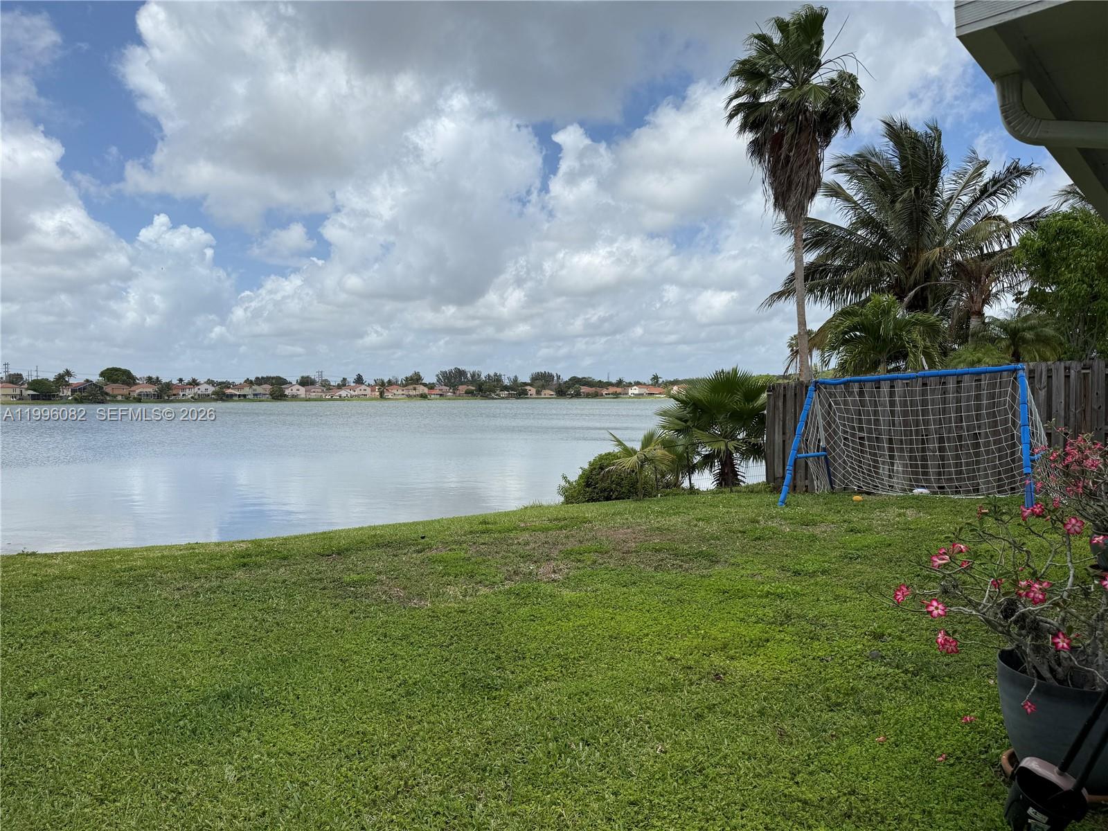 CORAL BAY / The Cape - Residential