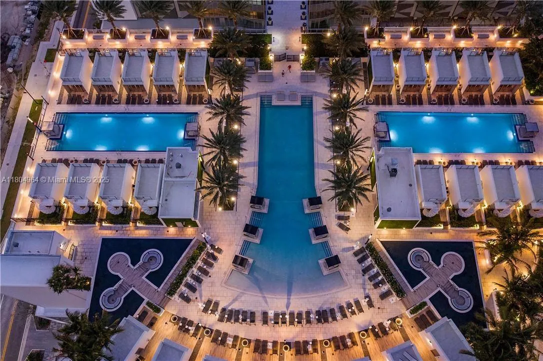 Miami, Florida 33132, United States, 2 Bedrooms Bedrooms, ,2 BathroomsBathrooms,Residential,Active,132858