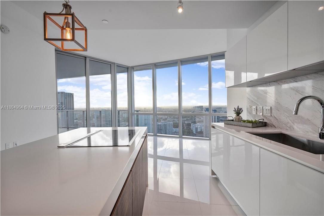 PARAMOUNT MIAMI WORLDCENT - Residential