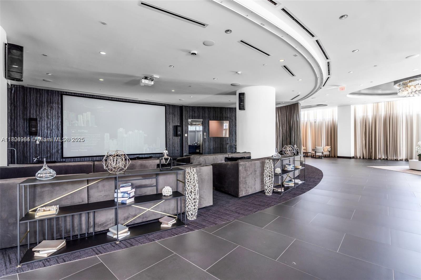 PARAMOUNT MIAMI WORLDCENT - Residential