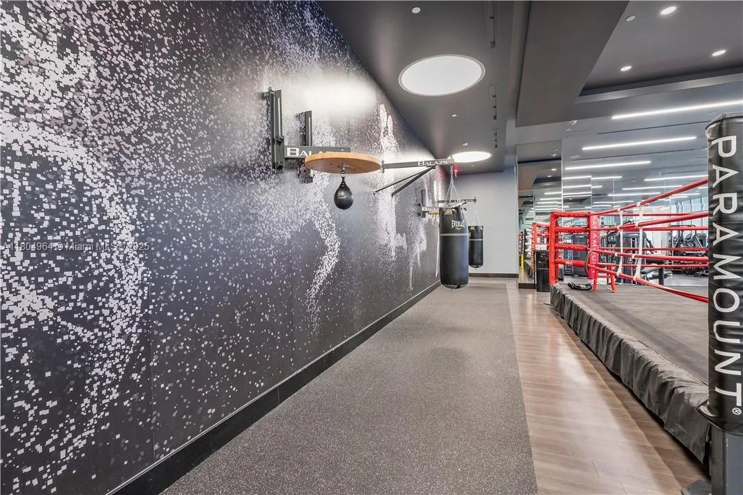 Miami, Florida 33132, United States, 2 Bedrooms Bedrooms, ,2 BathroomsBathrooms,Residential,Active,132858