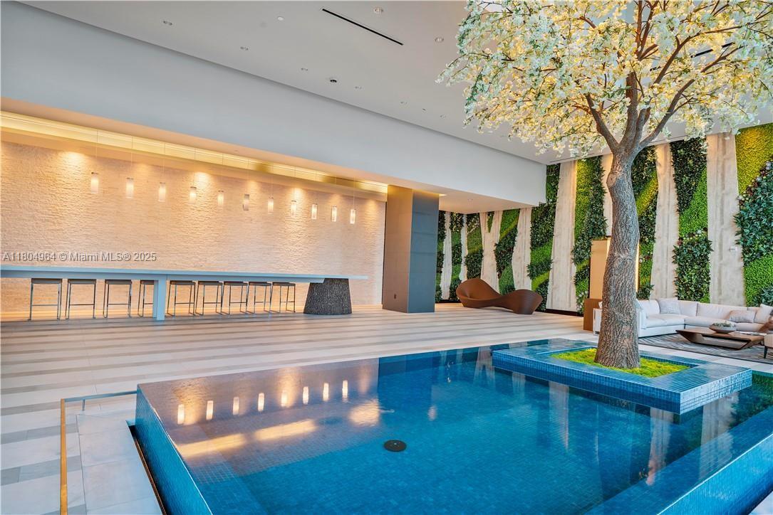 PARAMOUNT MIAMI WORLDCENT - Residential