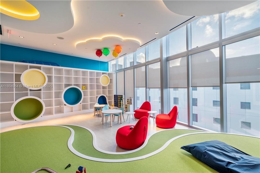 PARAMOUNT MIAMI WORLDCENT - Residential