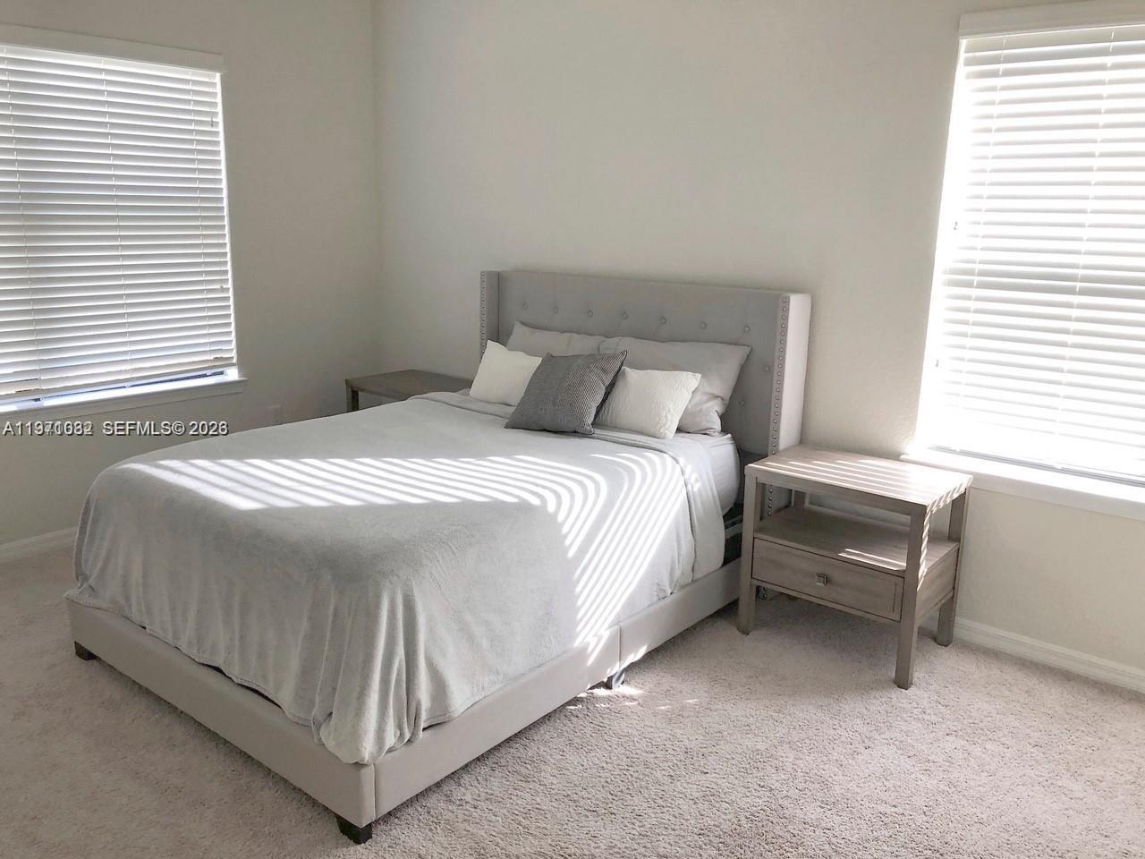 PRESTON SQUARE - Residential