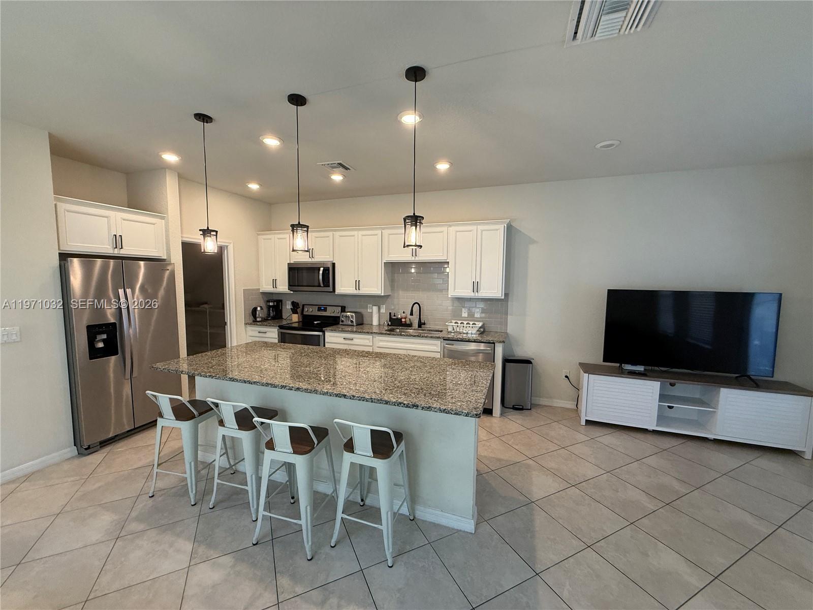 PRESTON SQUARE - Residential