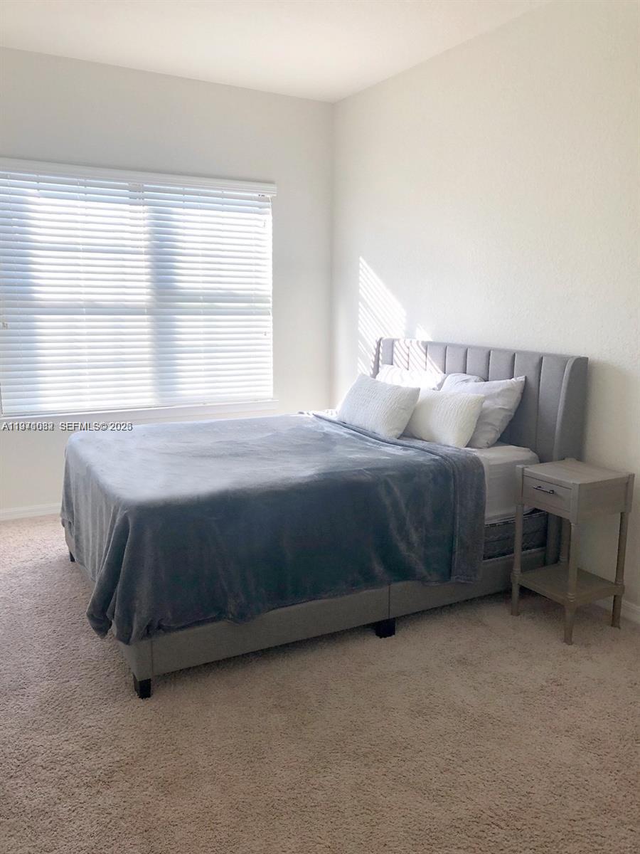 PRESTON SQUARE - Residential