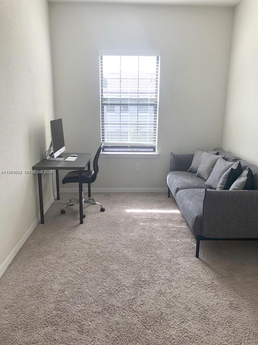 PRESTON SQUARE - Residential