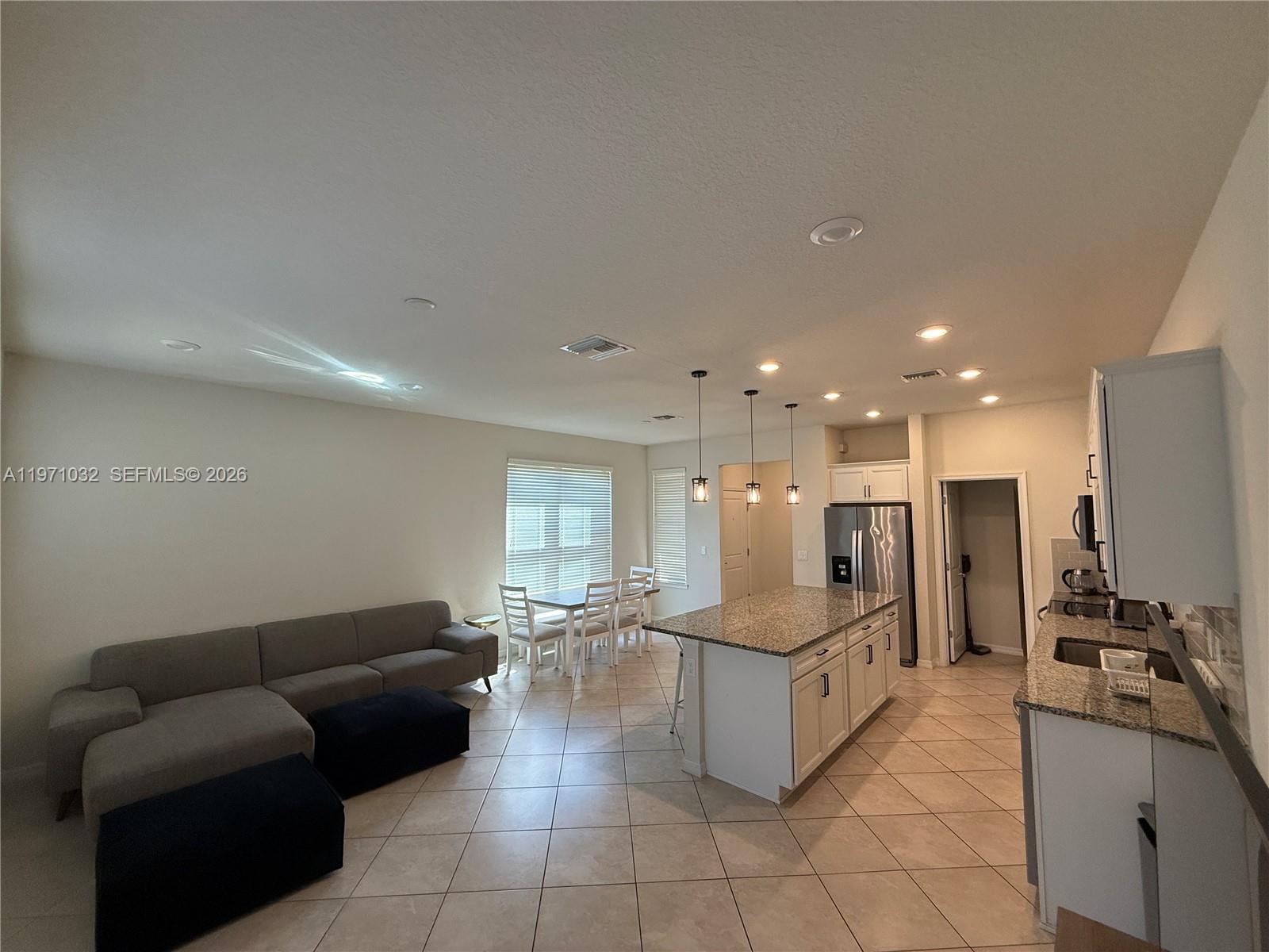 PRESTON SQUARE - Residential