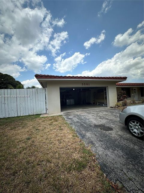 A home in Plantation