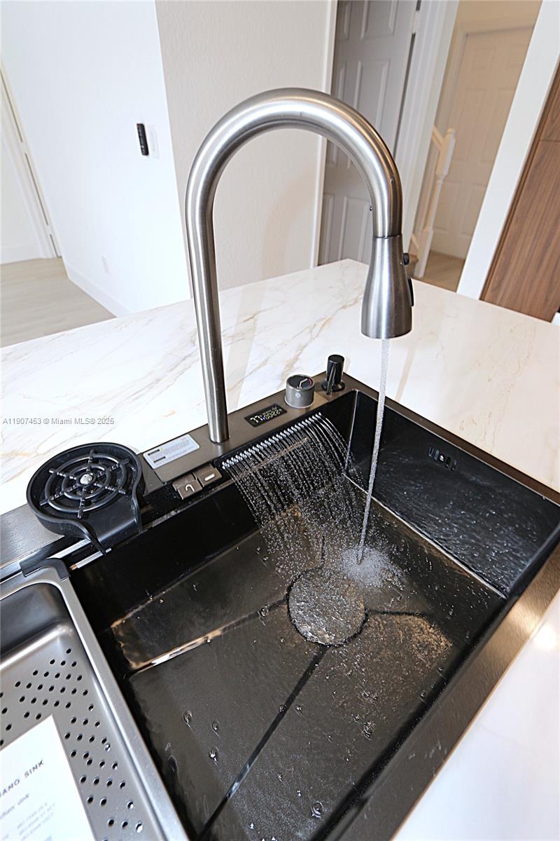 SORRENTO TOWNHOMES - Residential