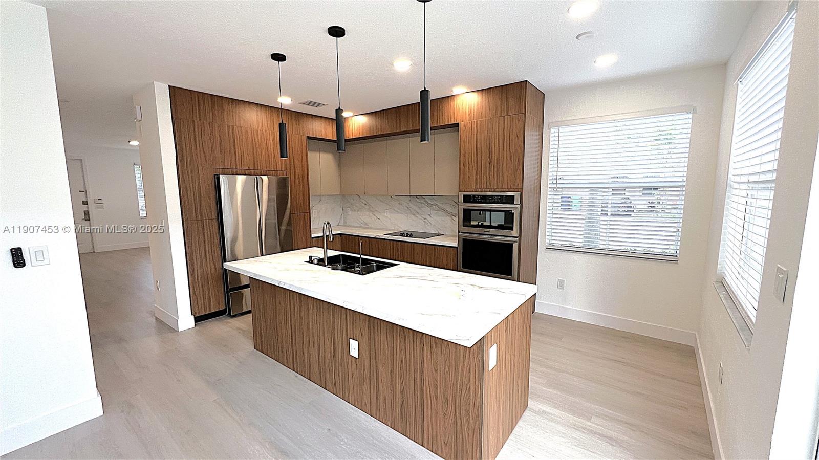 SORRENTO TOWNHOMES - Residential