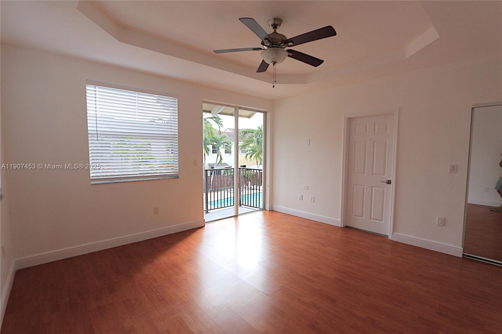 SORRENTO TOWNHOMES - Residential