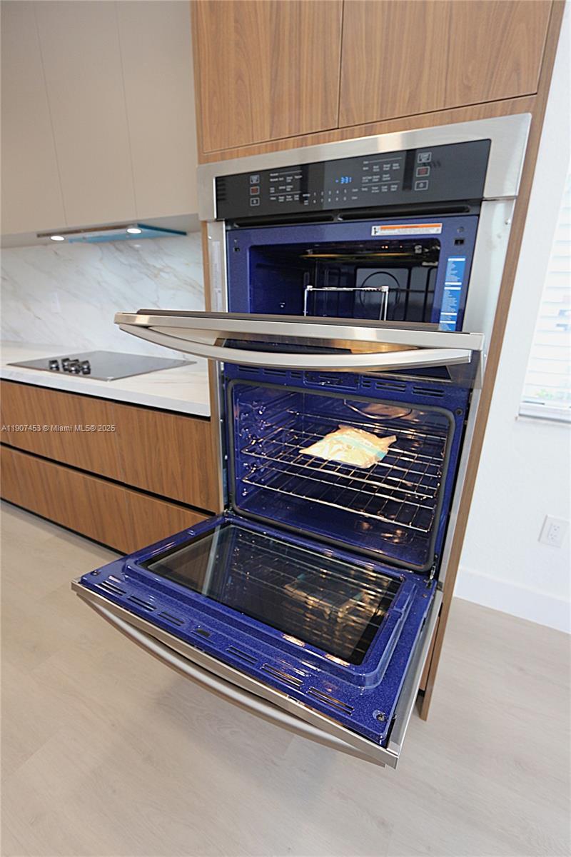 SORRENTO TOWNHOMES - Residential