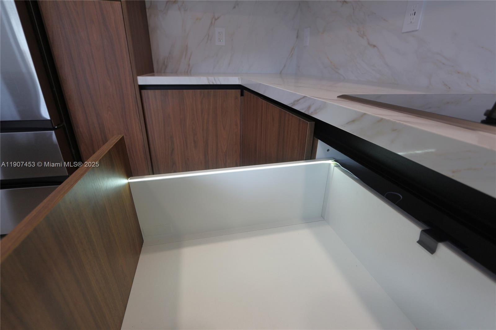 SORRENTO TOWNHOMES - Residential