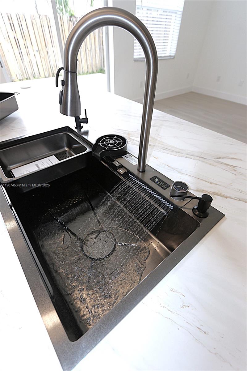 SORRENTO TOWNHOMES - Residential