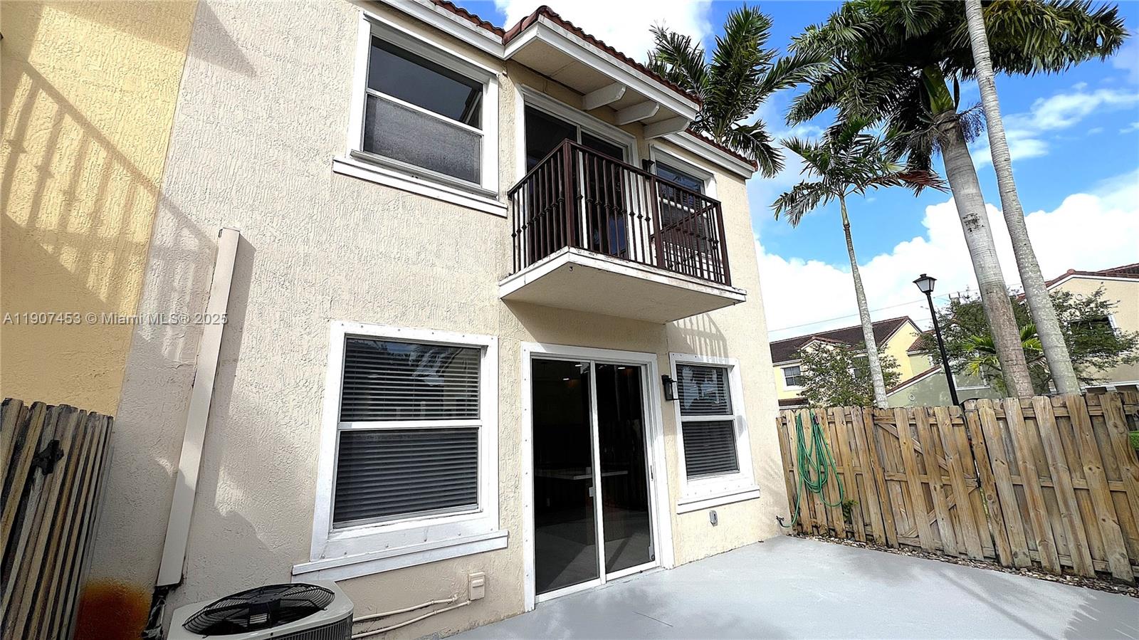 SORRENTO TOWNHOMES - Residential