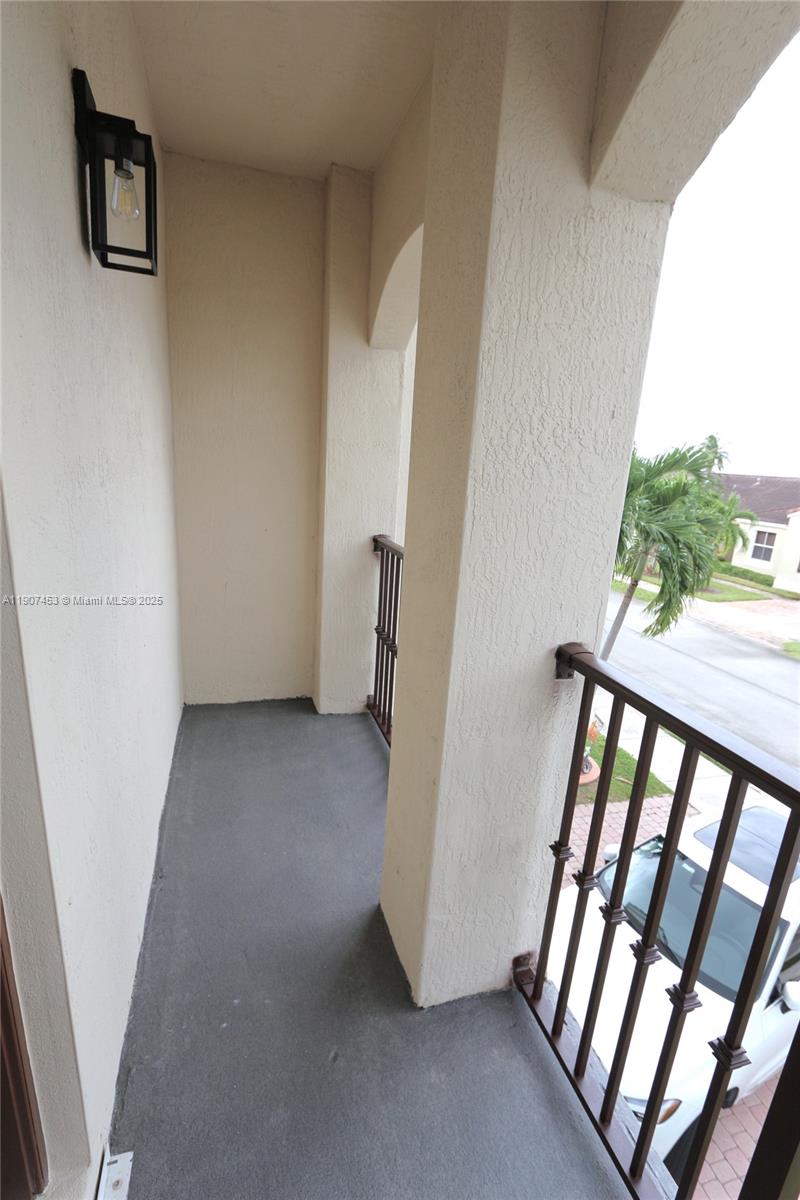 SORRENTO TOWNHOMES - Residential