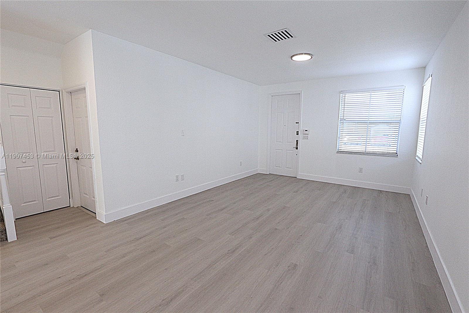 SORRENTO TOWNHOMES - Residential