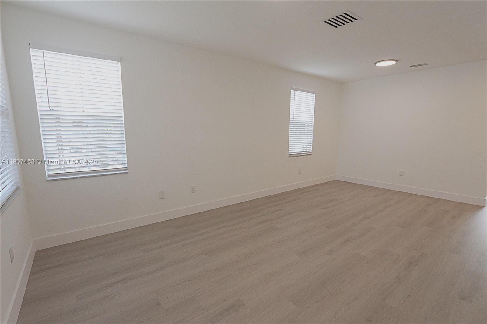 SORRENTO TOWNHOMES - Residential