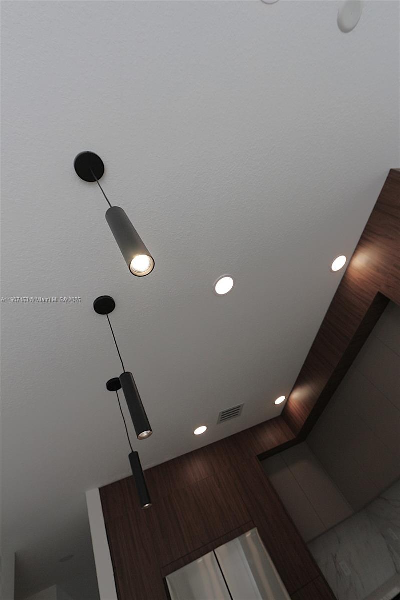 SORRENTO TOWNHOMES - Residential