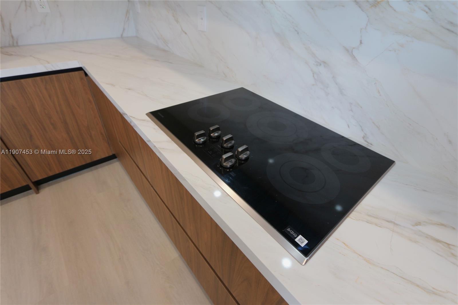 SORRENTO TOWNHOMES - Residential