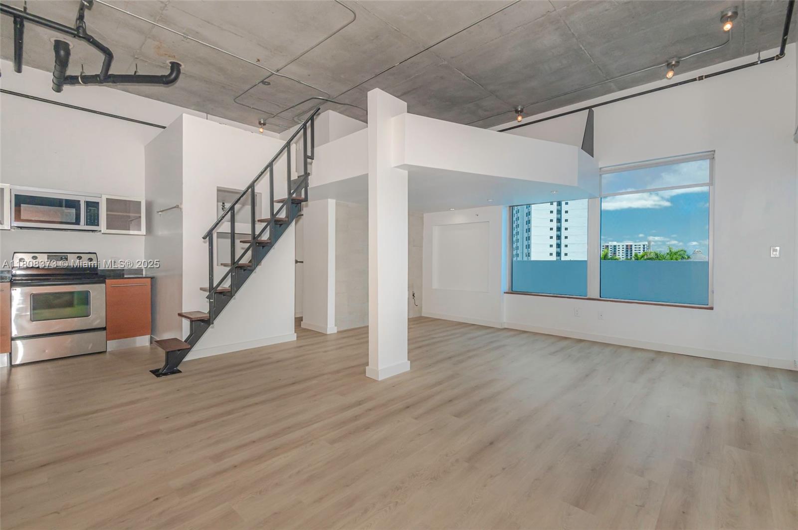 Rental Property at 10 Sw South River Dr 607, Miami, Broward County, Florida - Bedrooms: 1 
Bathrooms: 1  - $2,800 MO.
