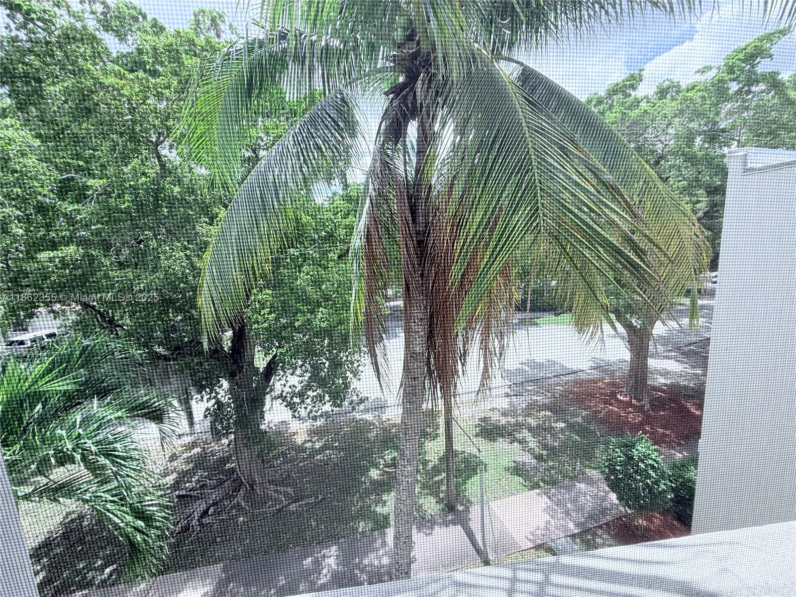SANTONA CONDO - Residential